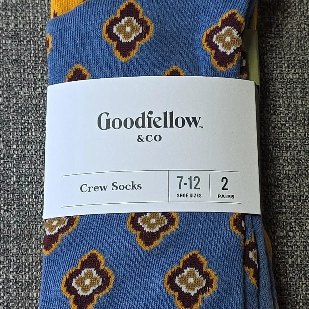 Goodfellow & Co. multicolor dress crew socks. 2 pairs size 7-12.